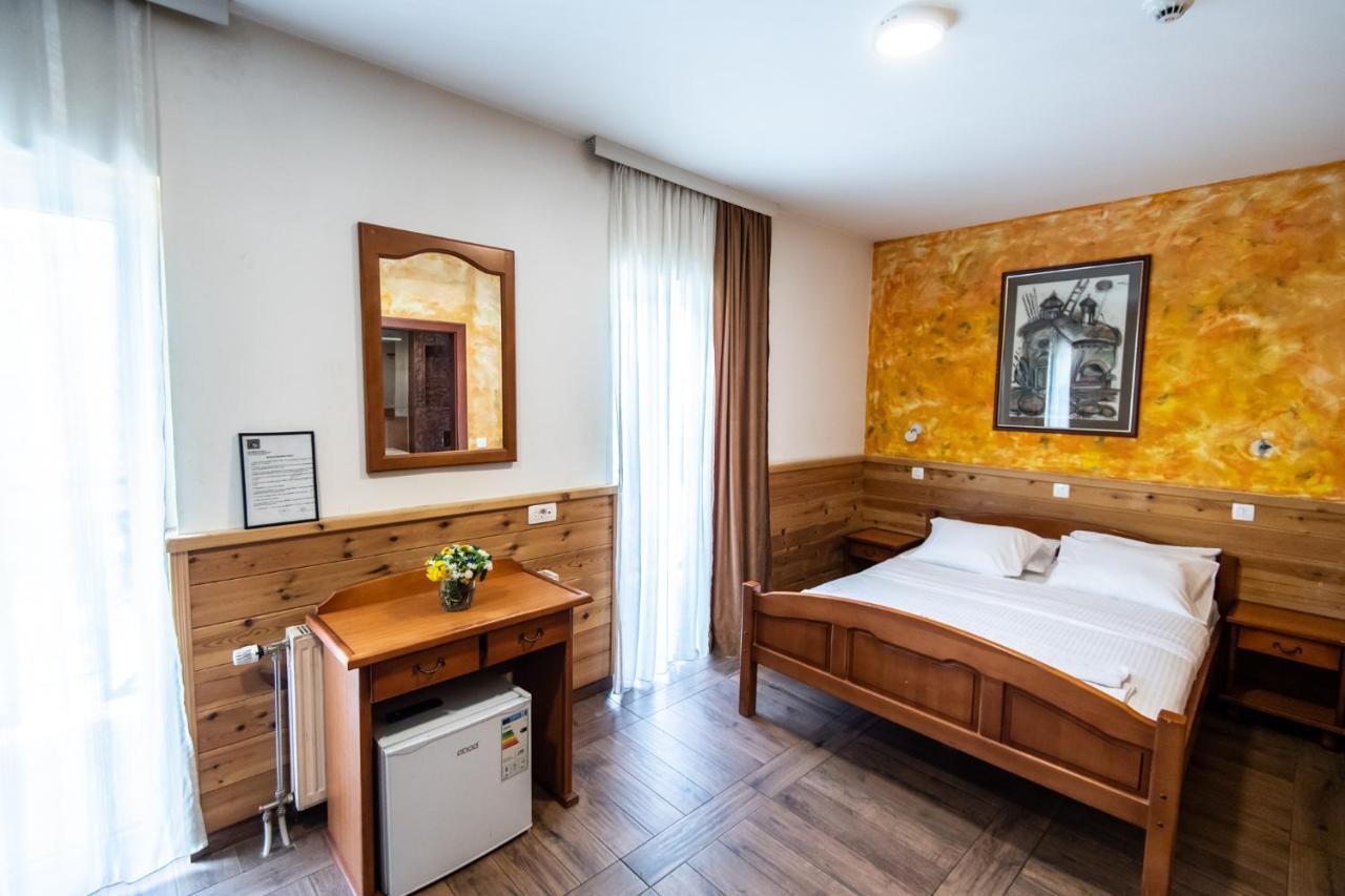 Hotel Enigma